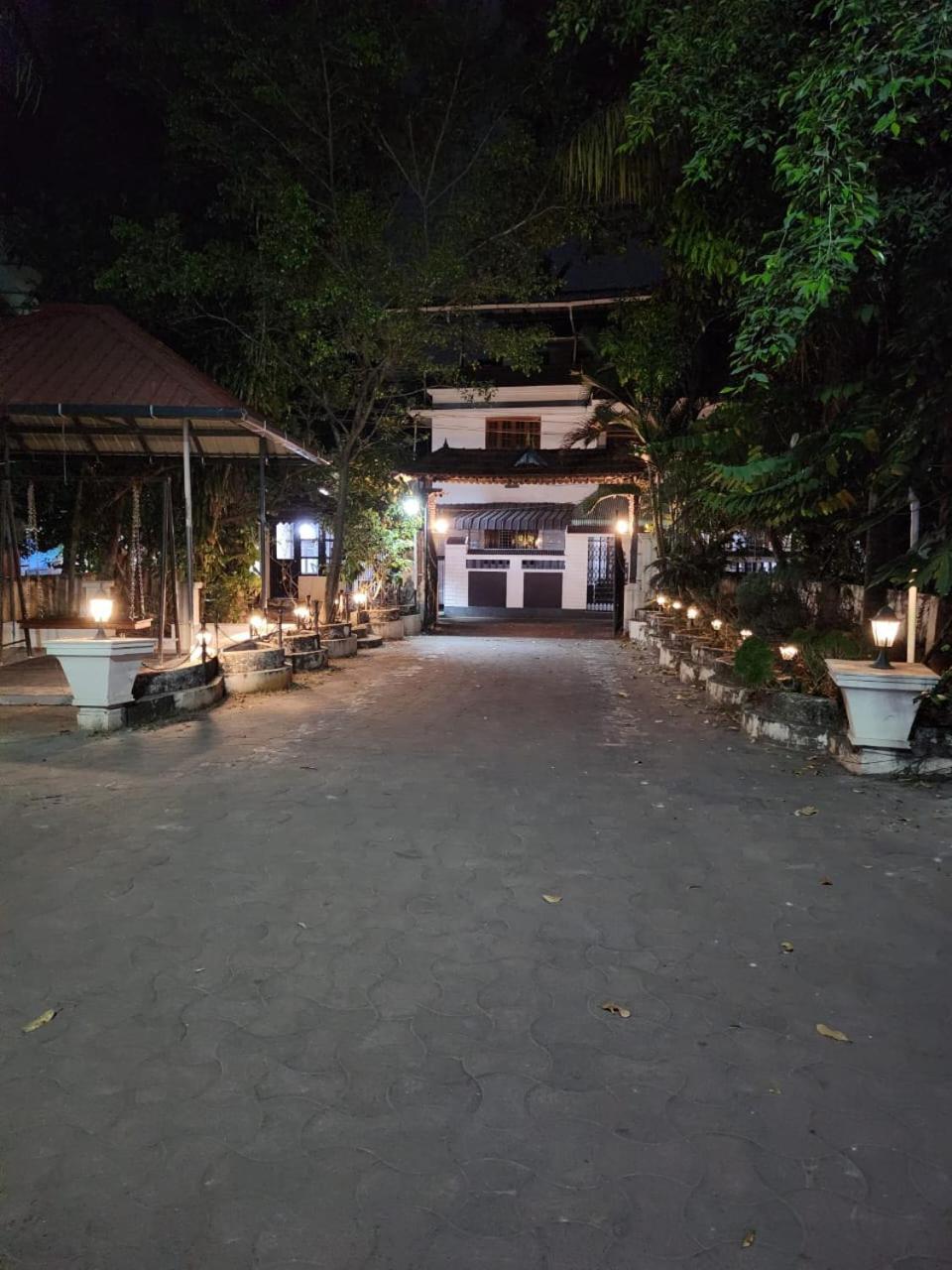 Guruvayoor Resort Guruvāyūr Exterior foto